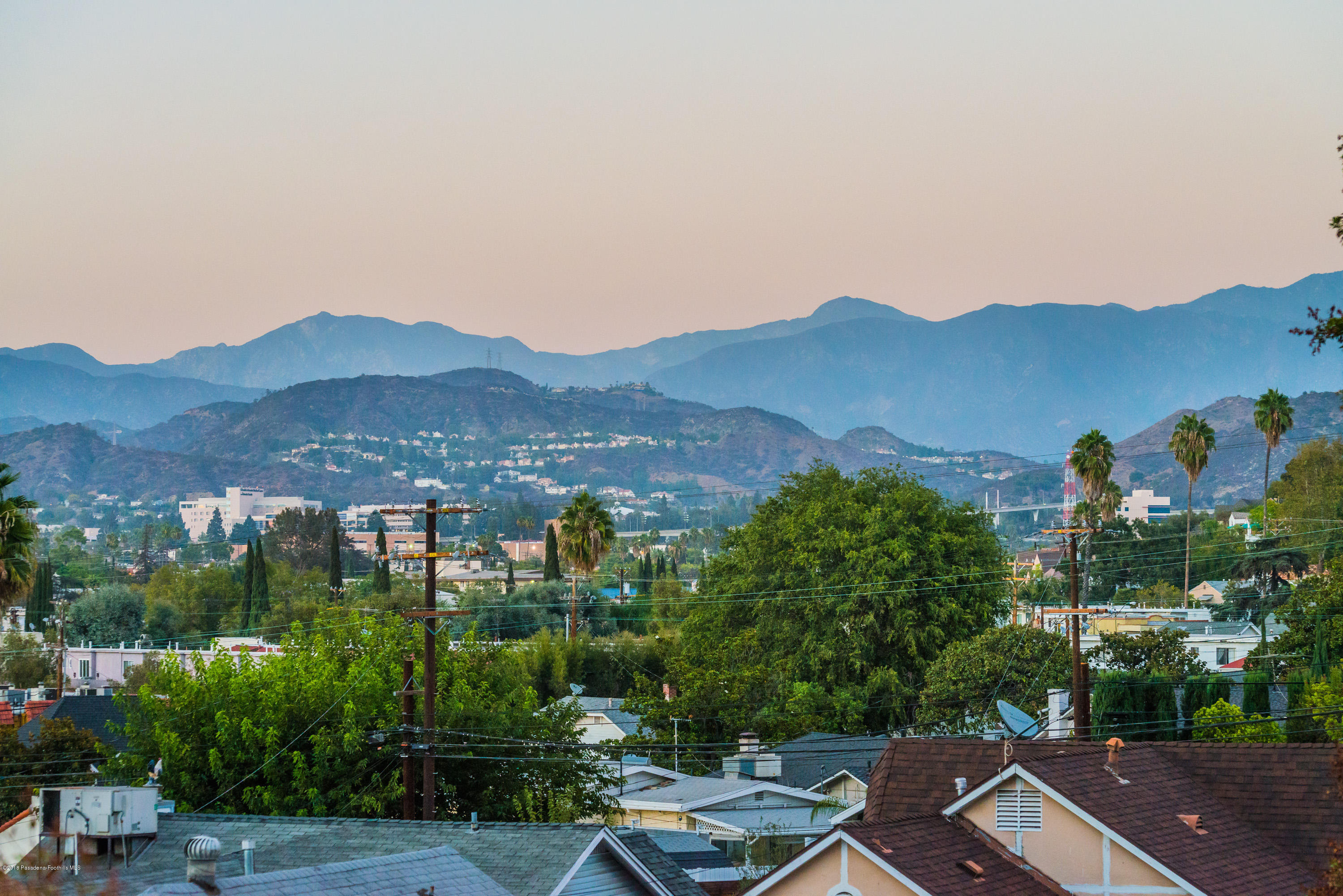 1272 Crescent Drive Glendale, CA 91205 - Photo 37 of 51 RSU_6559