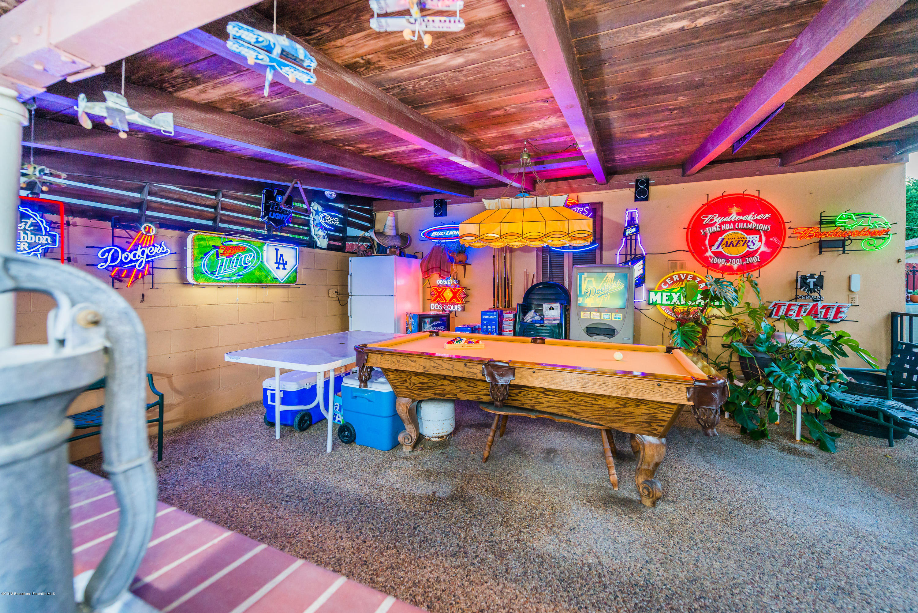 1272 Crescent Drive Glendale, CA 91205 - Photo 43 of 51 RSU_6527