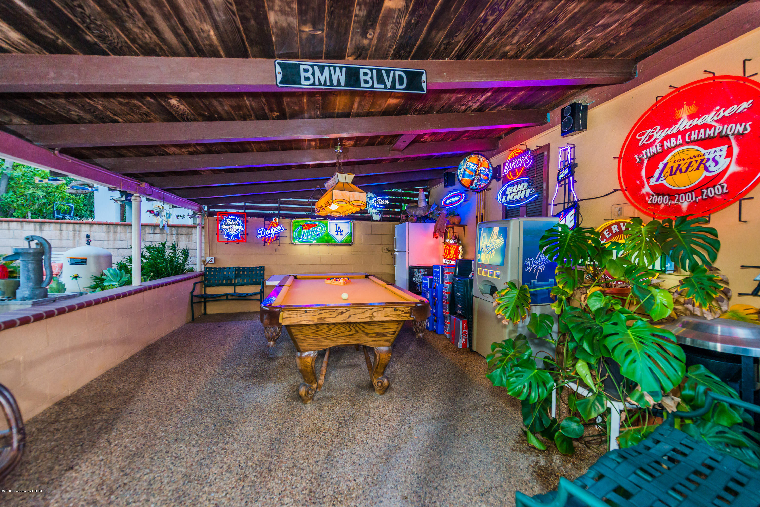 1272 Crescent Drive Glendale, CA 91205 - Photo 44 of 51 RSU_6531