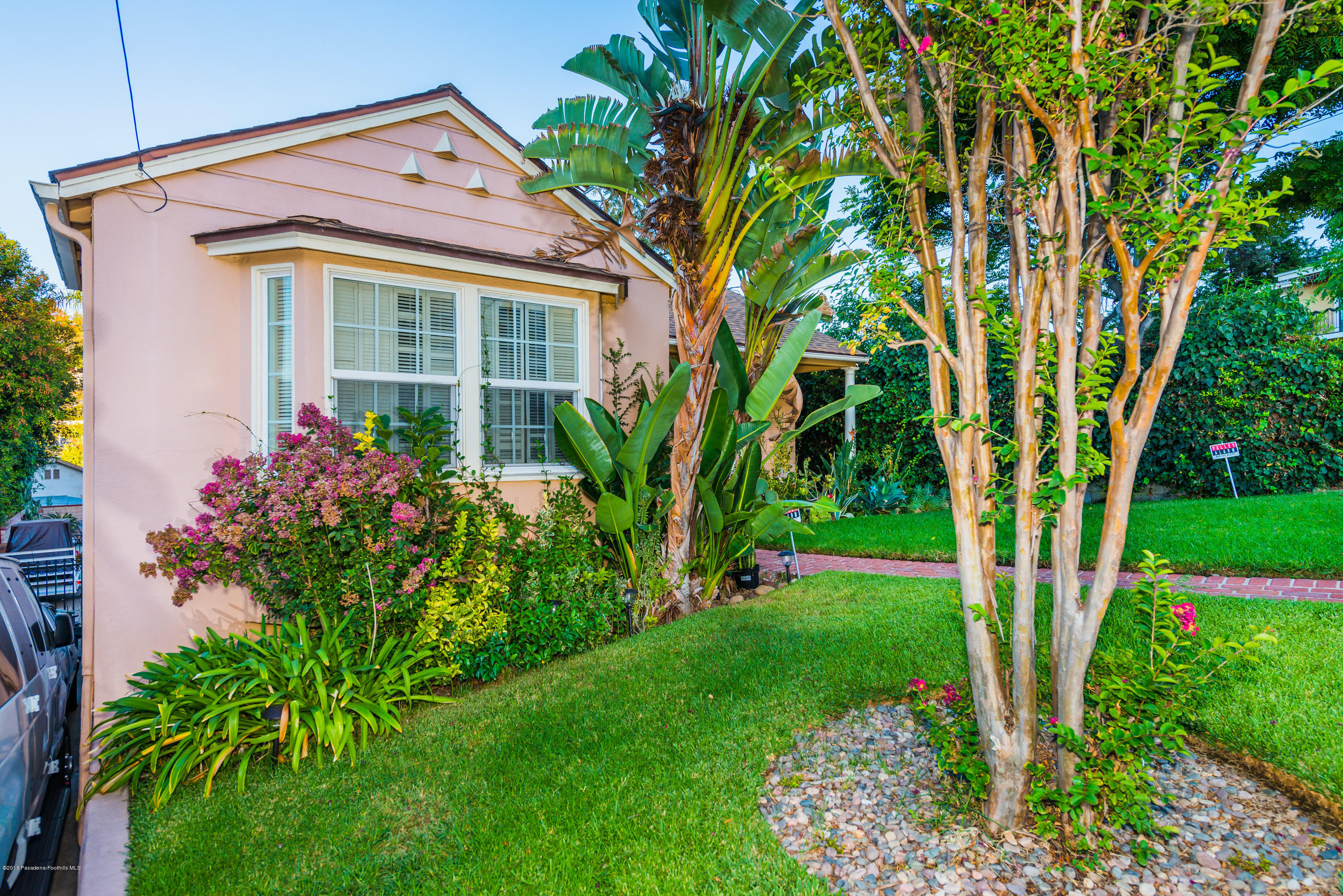 1272 Crescent Drive Glendale, CA 91205 - Photo 50 of 51 RSU_6484