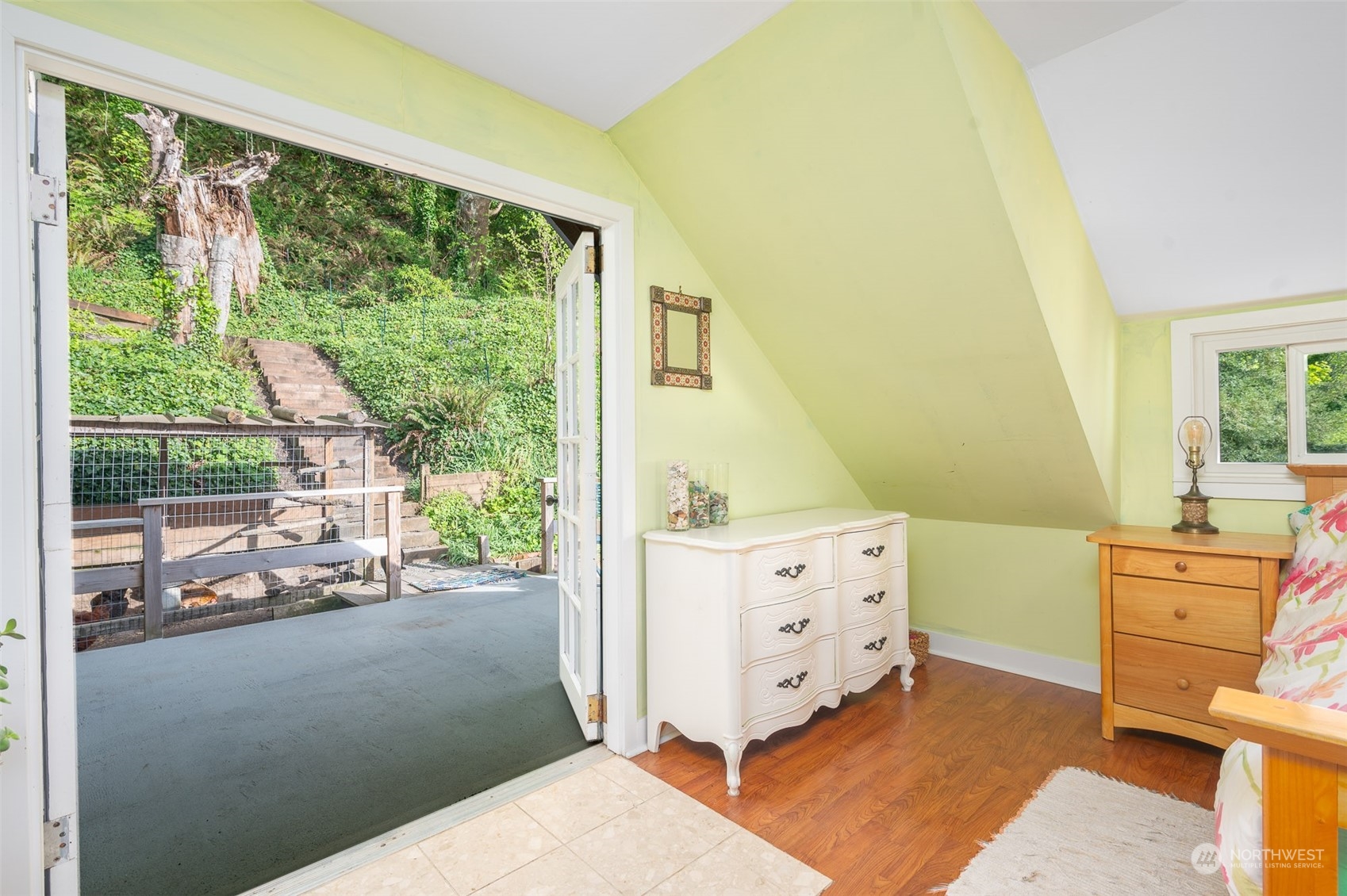 27708 Manzanita Beach Road Southwest Vashon, WA 98070 - Photo 19 of 39