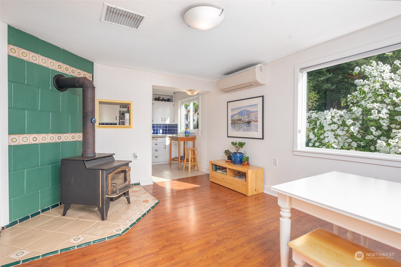 27708 Manzanita Beach Road Southwest Vashon, WA 98070 - Photo 10 of 39