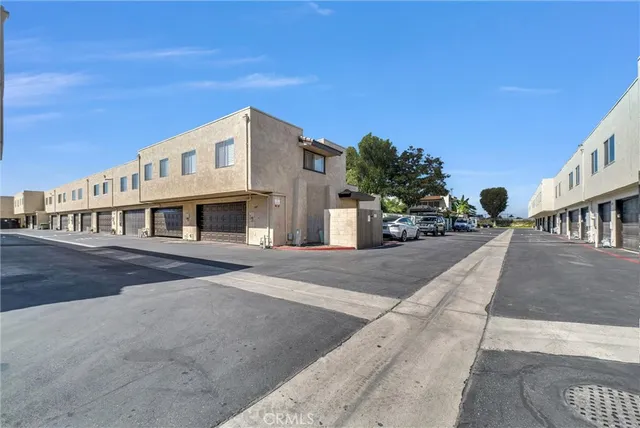 $499,000 | 5841 Laguna Way, Cypress, CA 90630