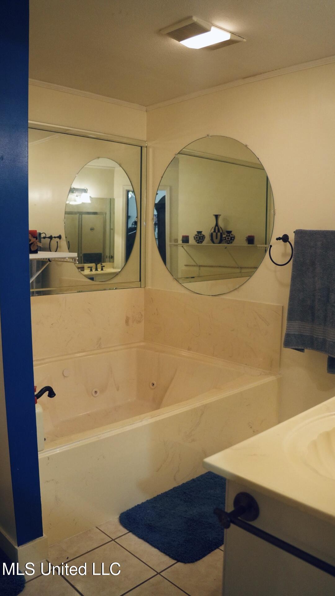 6016 North State Street Jackson, MS 39213 - Photo 12 of 27 DSC00292