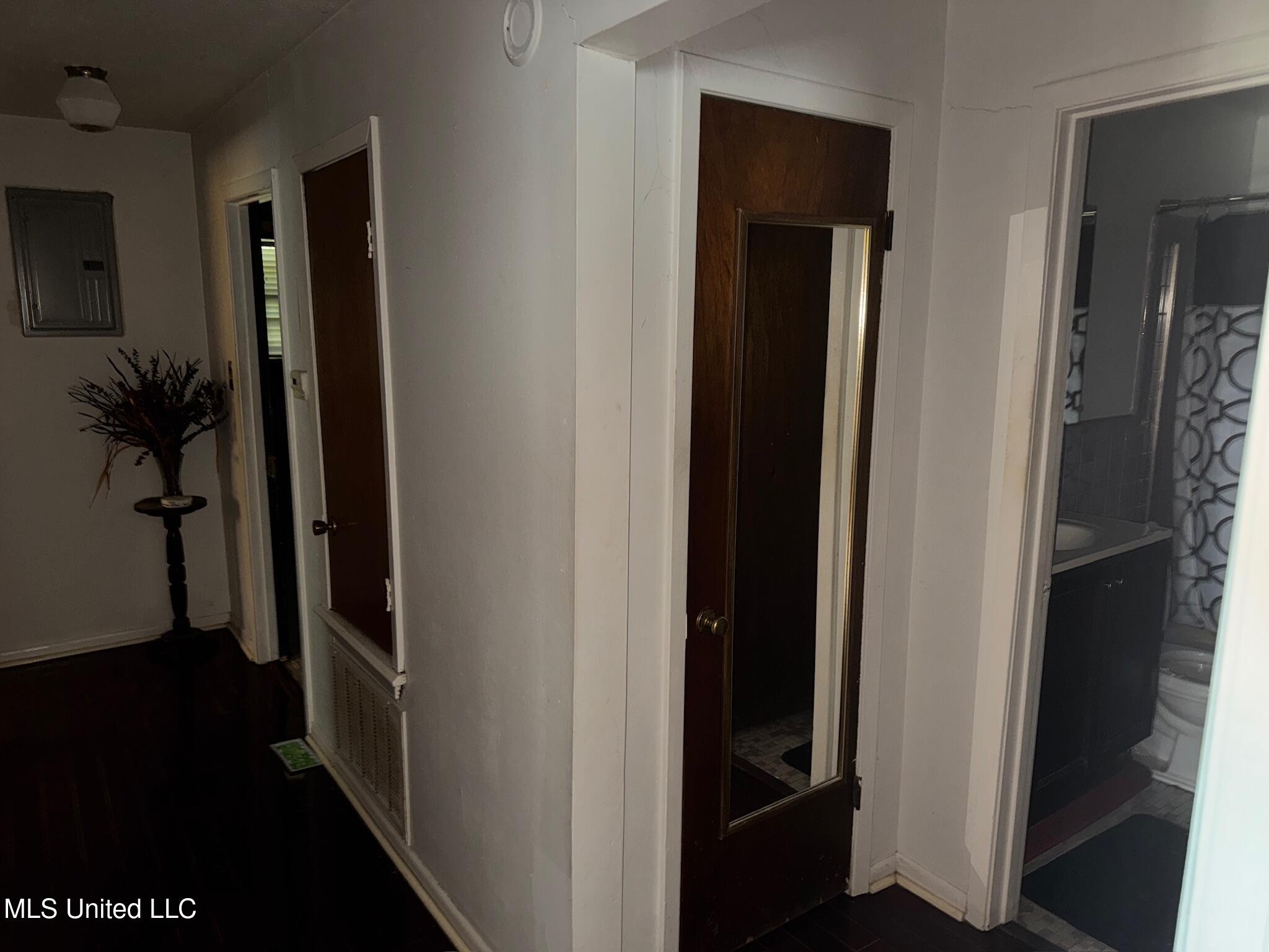 6016 North State Street Jackson, MS 39213 - Photo 18 of 27 IMG_4553