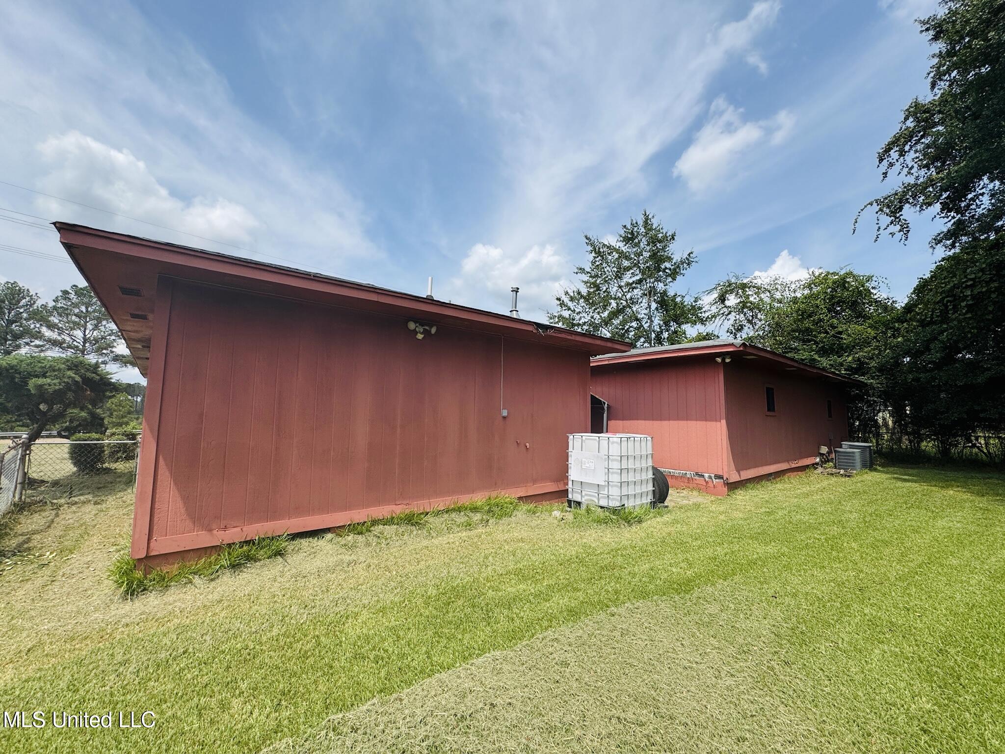 6016 North State Street Jackson, MS 39213 - Photo 26 of 27 IMG_0007