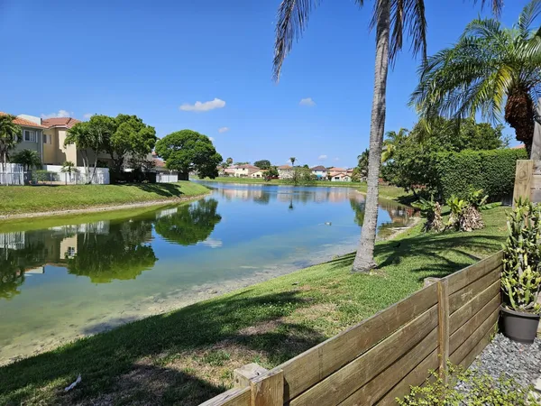 $585,000 | 16218 Southwest 100th Terrace, Unit 16218, Miami, FL 33196