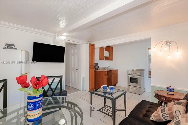 $1,875 | 1611 Fletcher Street, Unit 2, Hollywood, FL 33020