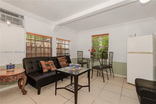 $1,875 | 1611 Fletcher Street, Unit 2, Hollywood, FL 33020