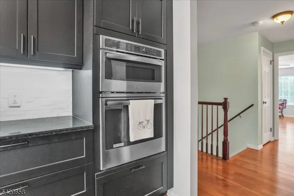 $563,900 | 240 Riveredge Drive, Chatham, NJ 07928