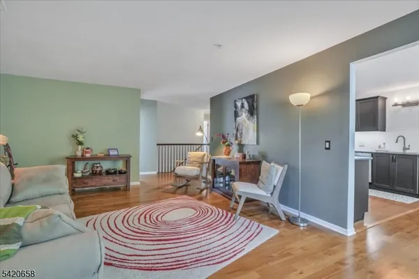 $563,900 | 240 Riveredge Drive, Chatham, NJ 07928