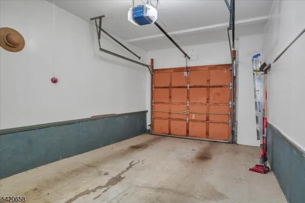 $563,900 | 240 Riveredge Drive, Chatham, NJ 07928