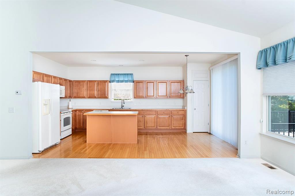 613 Zion Court Howell, MI 48843 - Photo 9 of 41