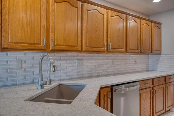 $360,000 | 3477 Eastbrooke Court, Newburgh, IN 47630