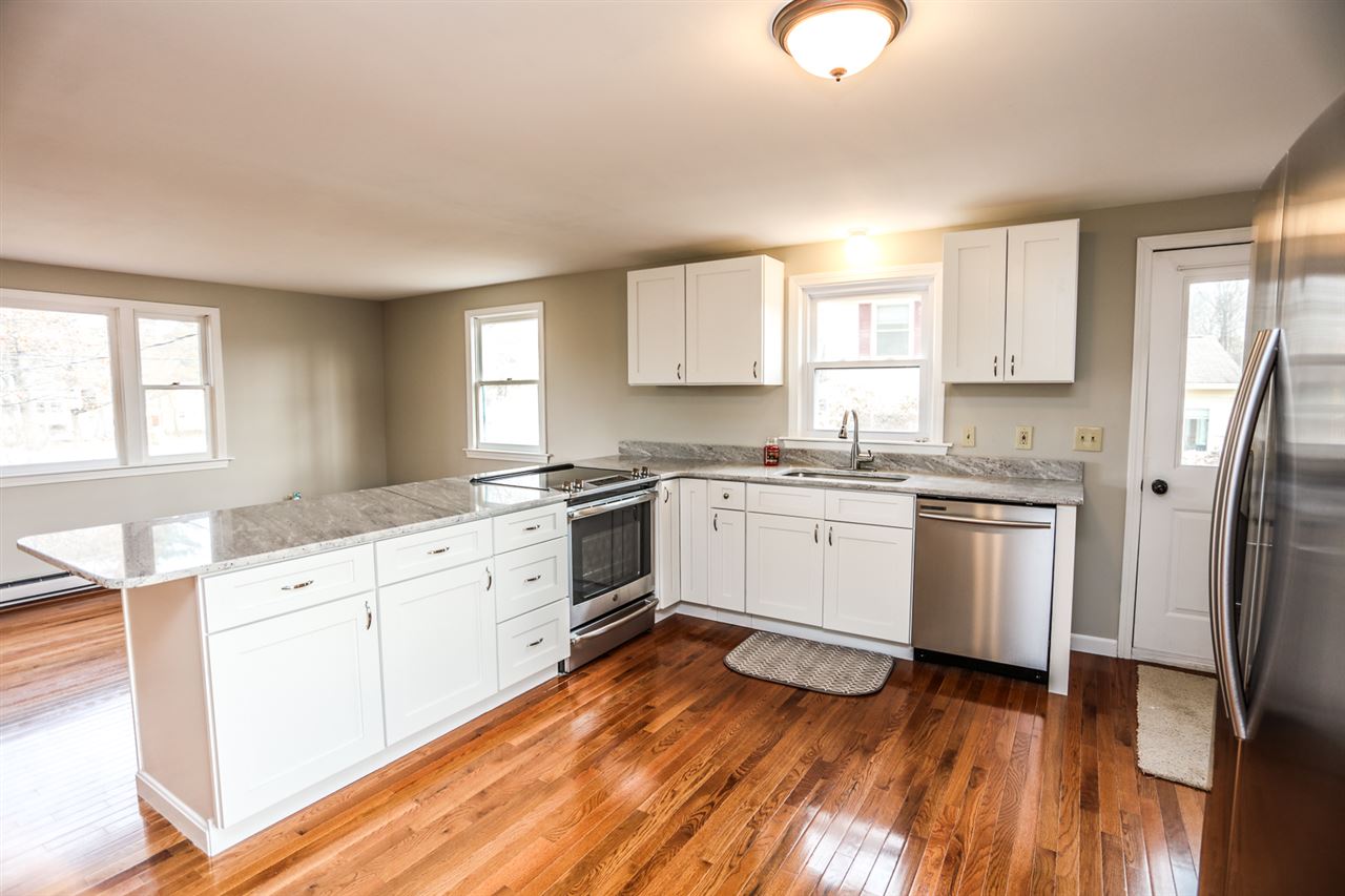 26 Manor Road Concord, NH 03303 - Photo 3 of 23