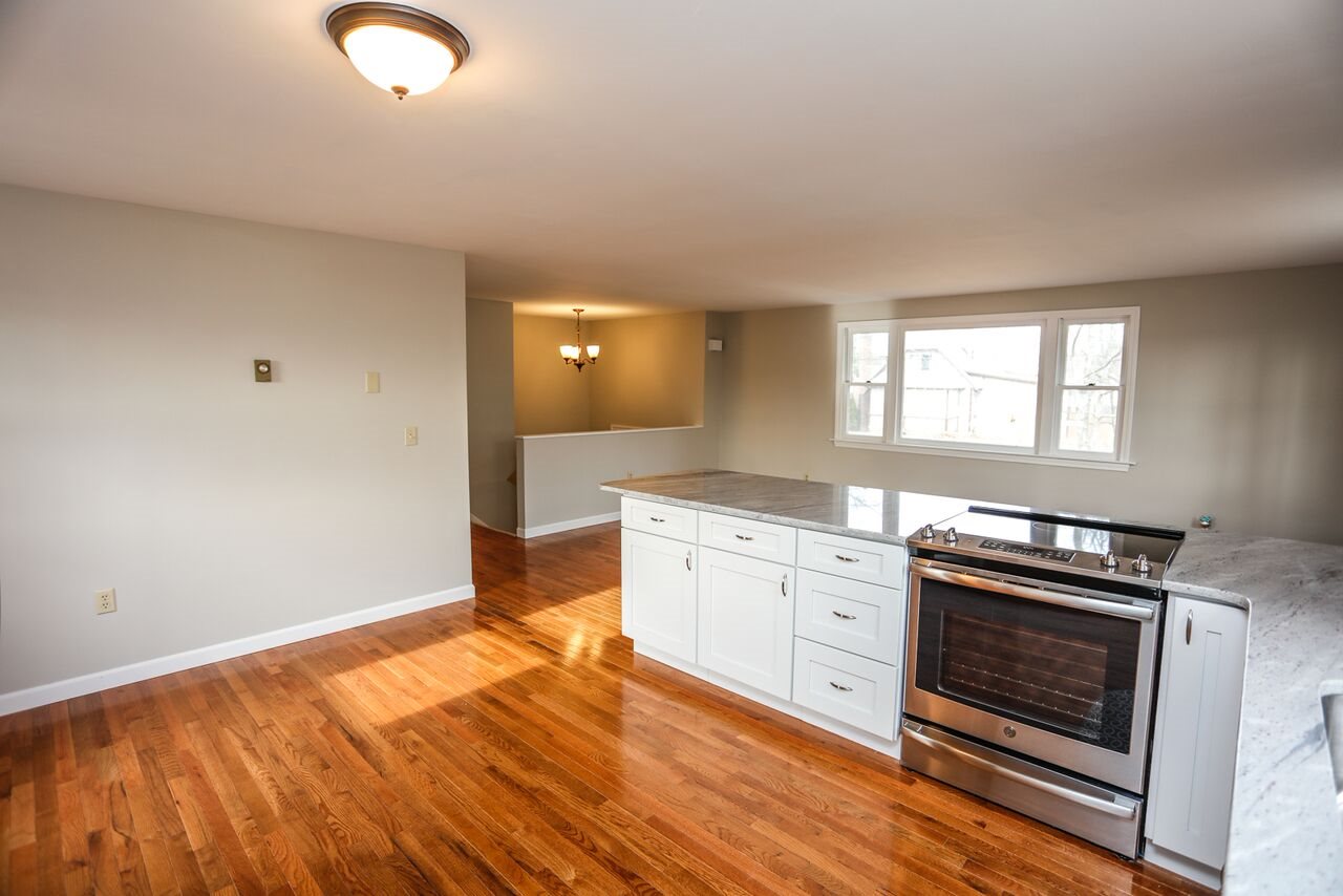 26 Manor Road Concord, NH 03303 - Photo 7 of 23