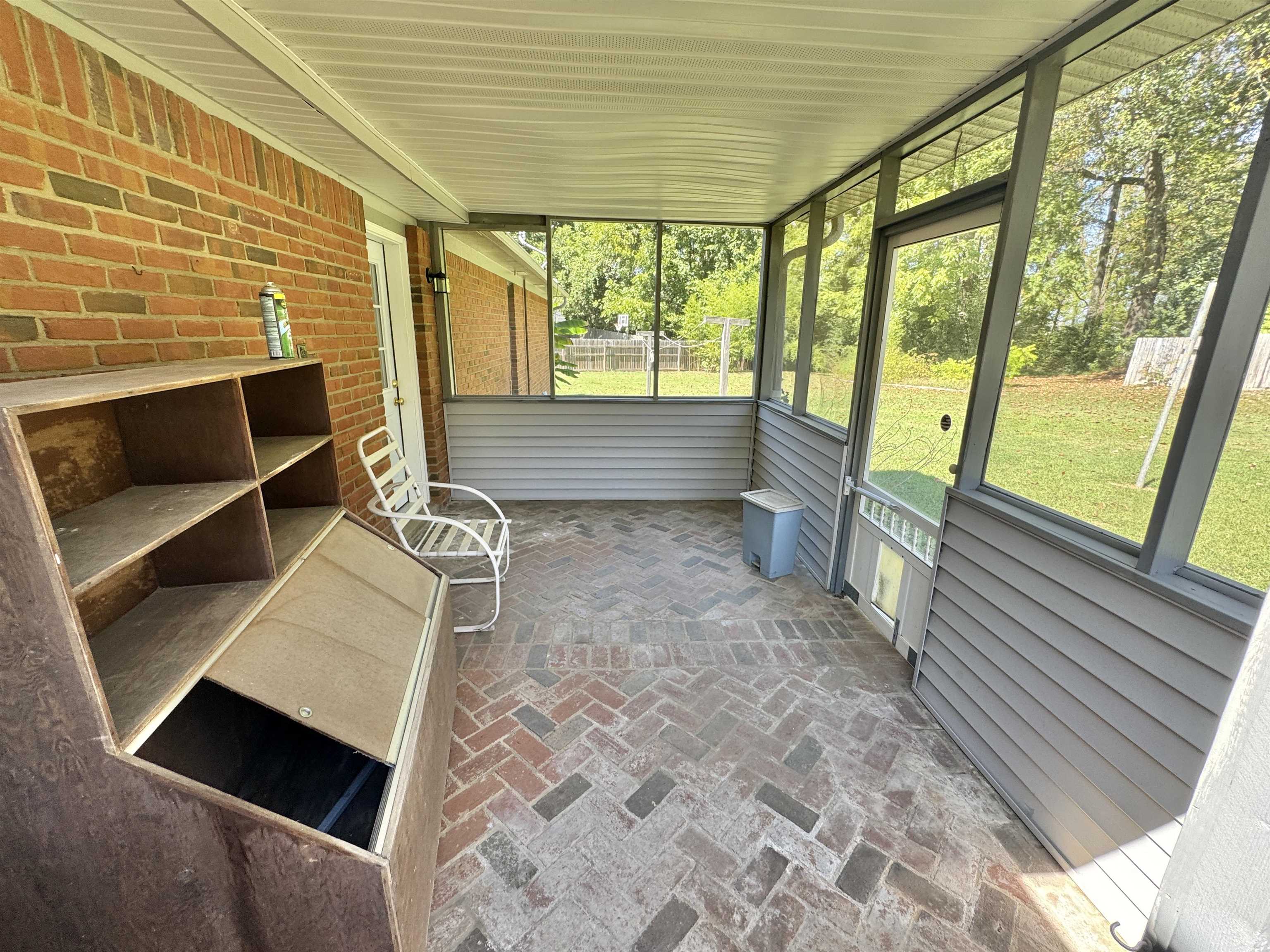 610 Hanna Drive Ripley, TN 38063 - Photo 3 of 23 a room with window