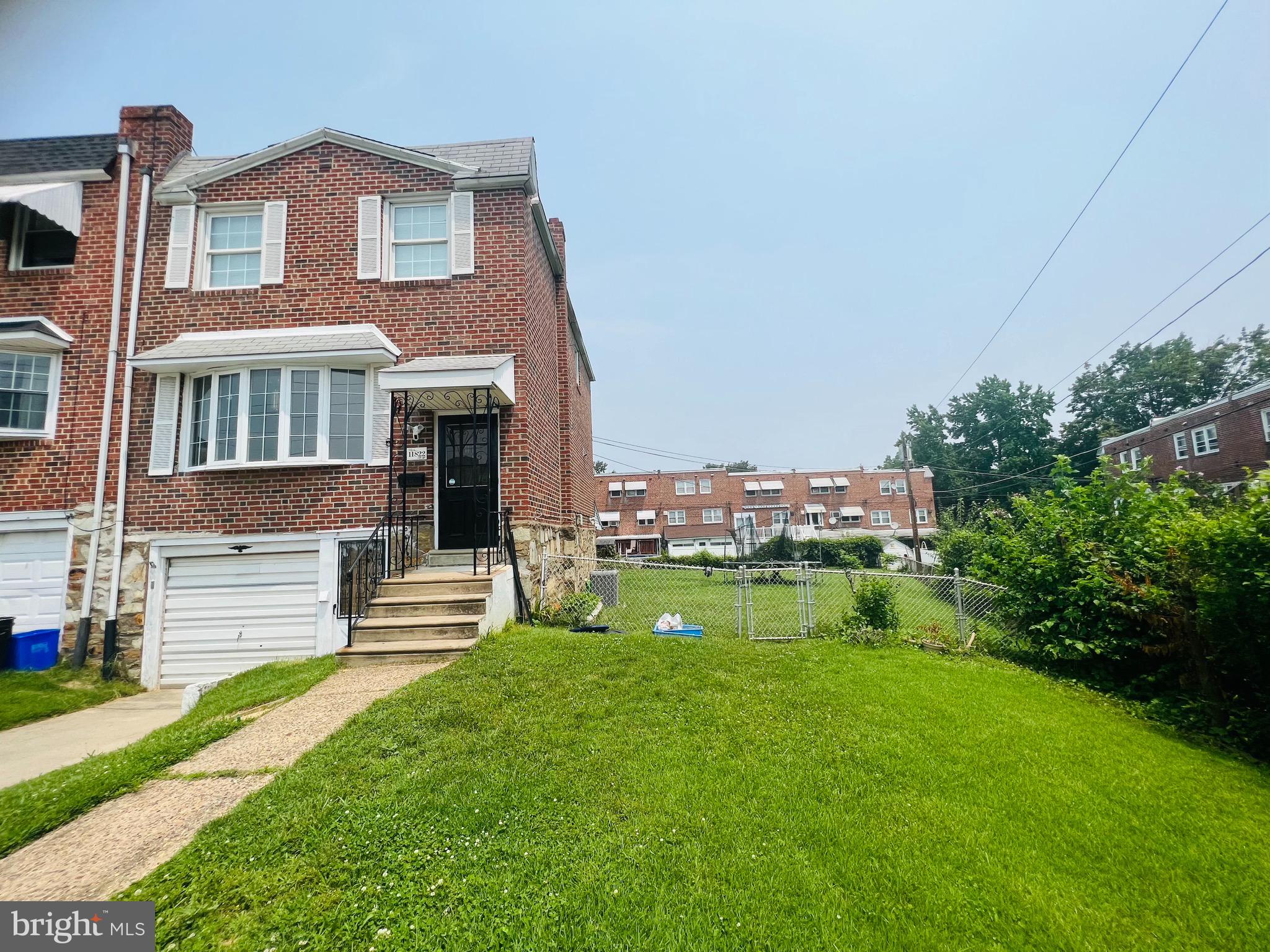 11822 Brandon Road Philadelphia, PA 19154 - Photo 1 of 26 Gallery Image 1