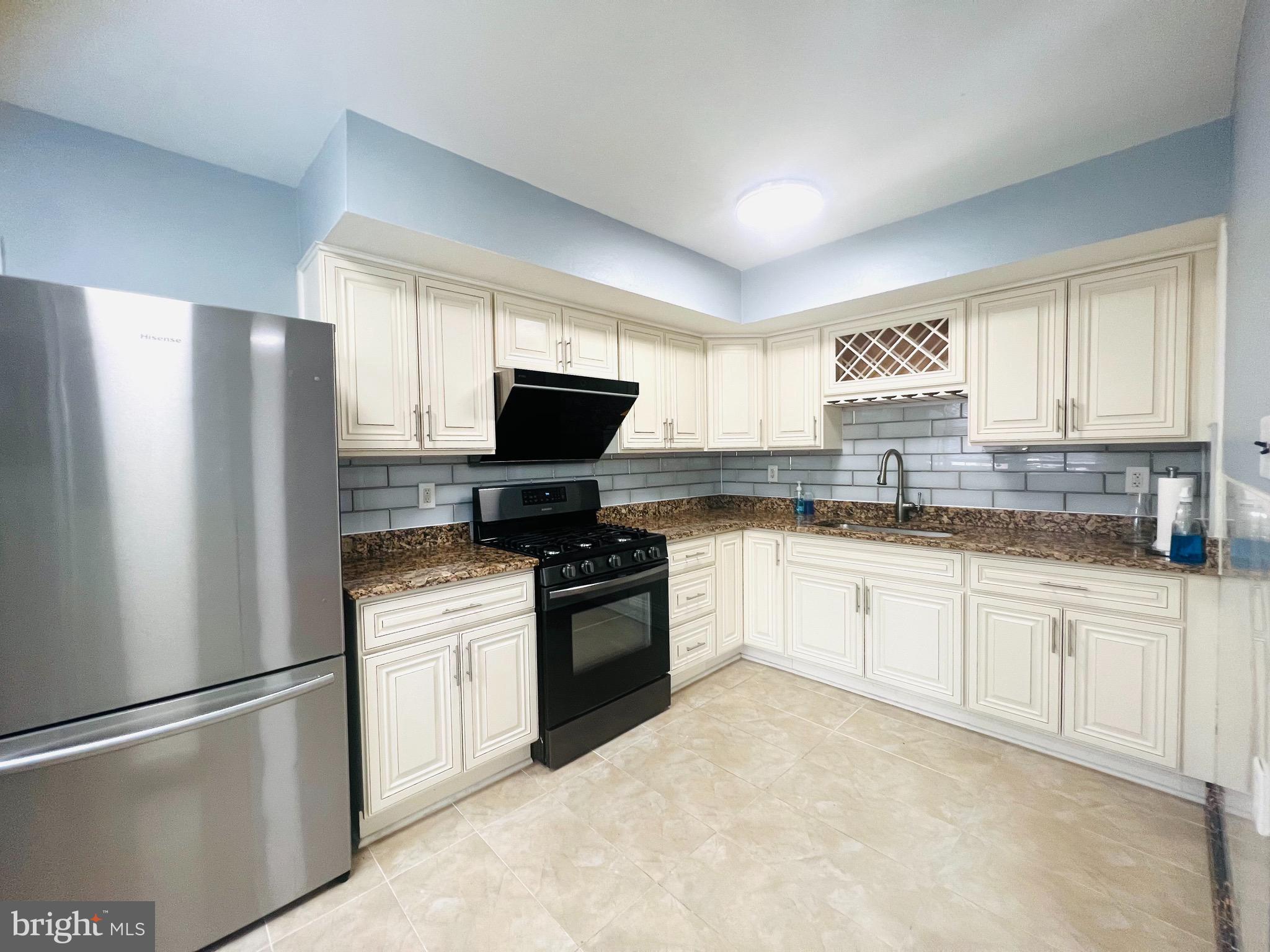 11822 Brandon Road Philadelphia, PA 19154 - Photo 8 of 26 Gallery Image 8