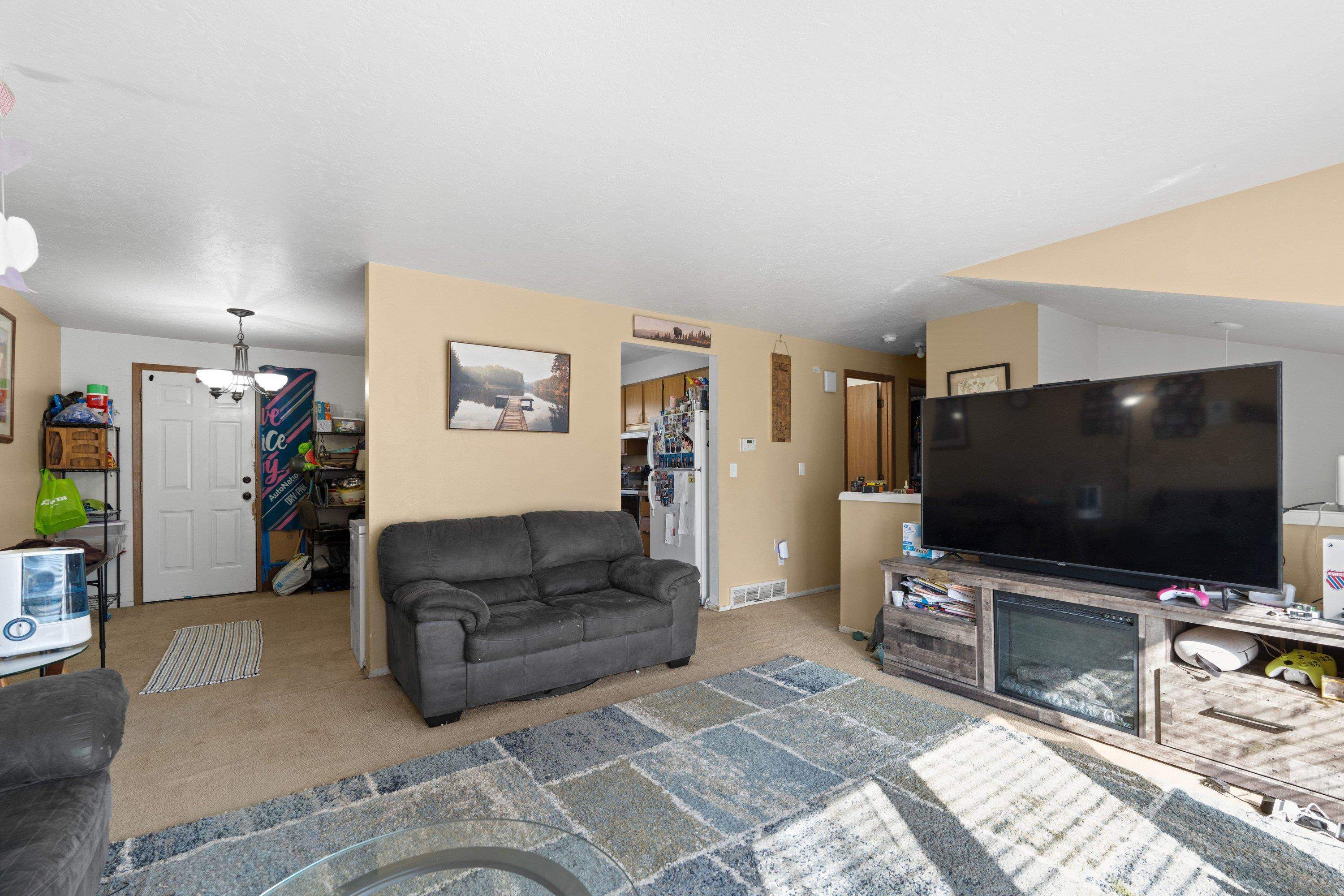 902 South Calvin Road Spokane Valley, WA 99037 - Photo 4 of 17