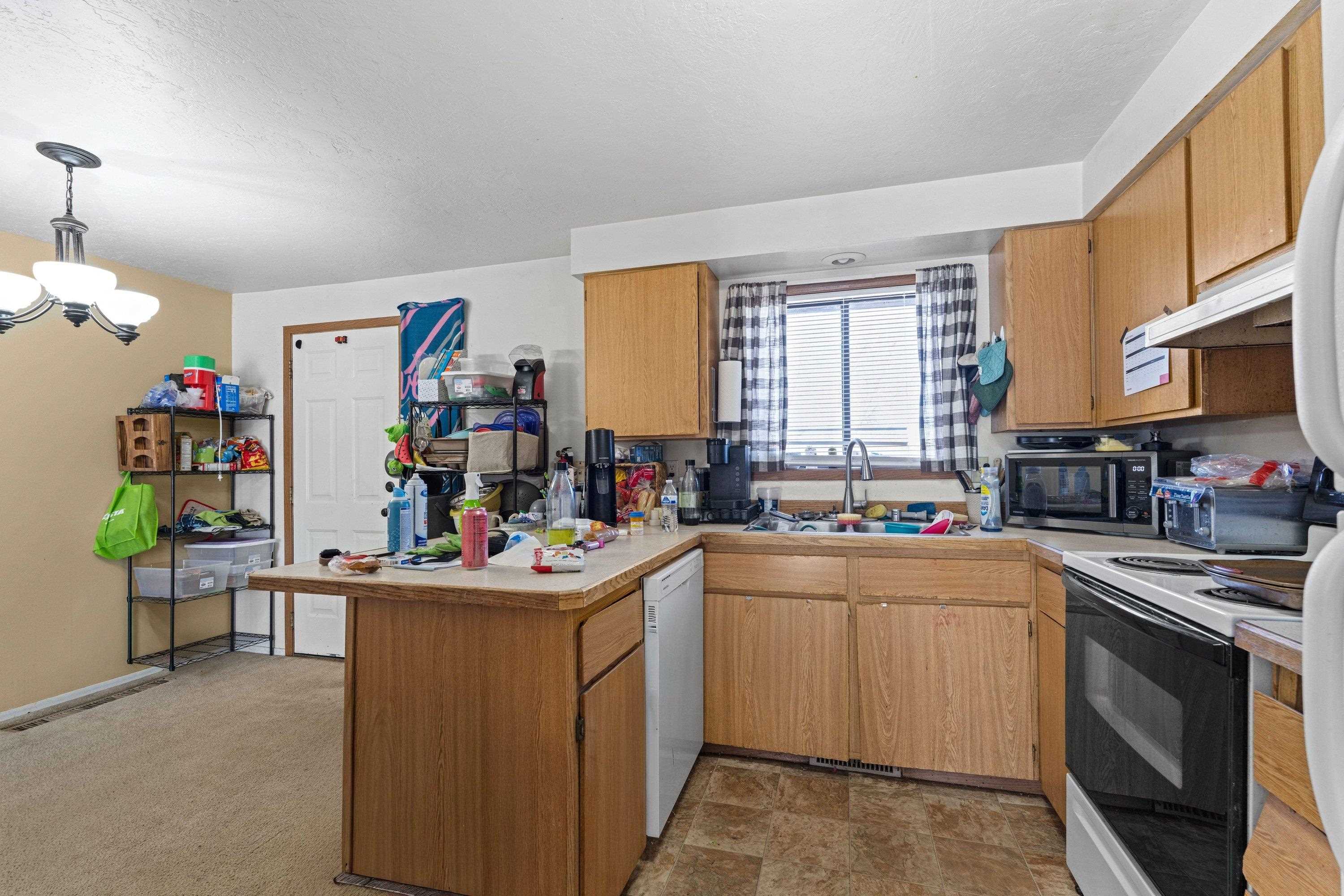 902 South Calvin Road Spokane Valley, WA 99037 - Photo 7 of 17