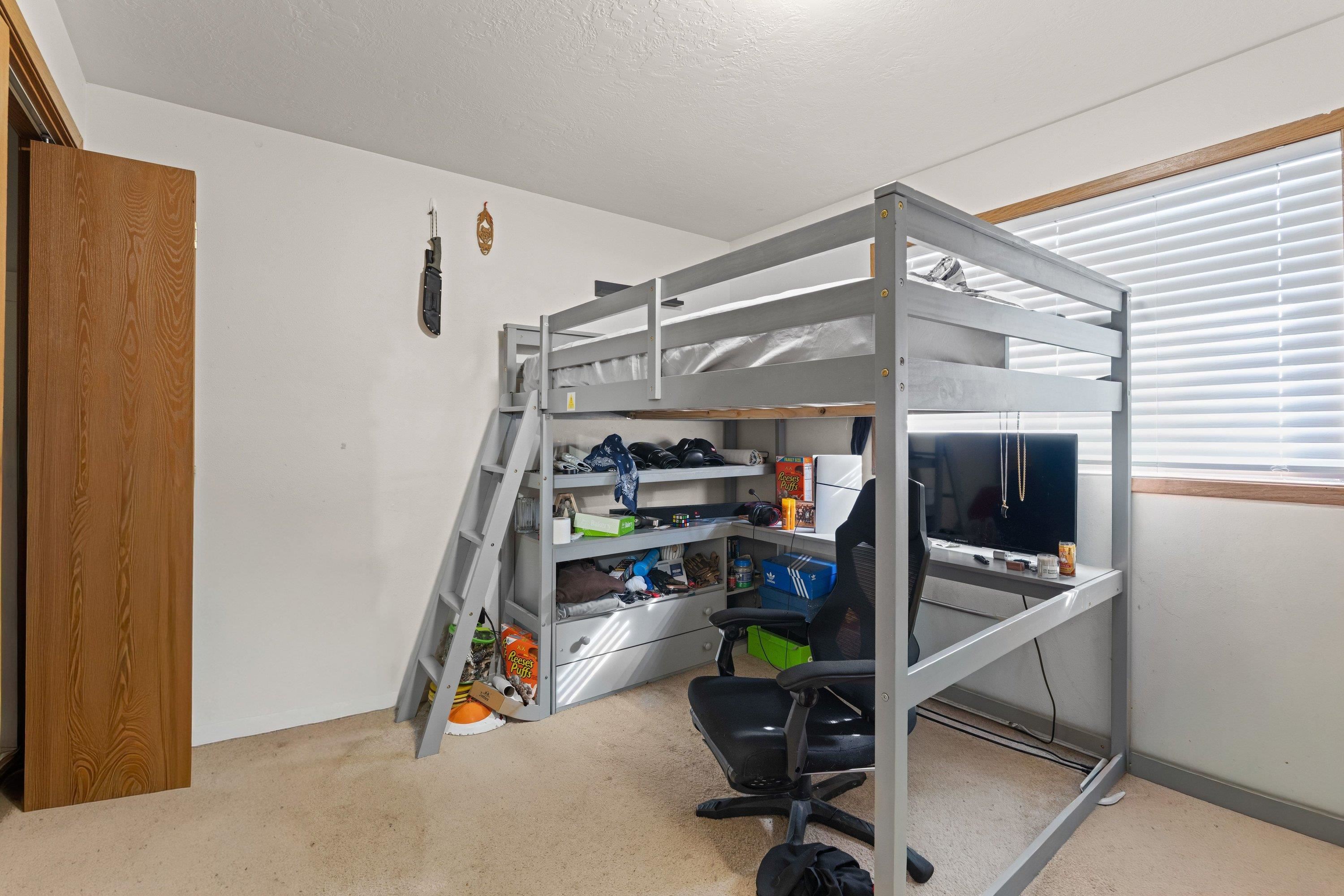 902 South Calvin Road Spokane Valley, WA 99037 - Photo 8 of 17