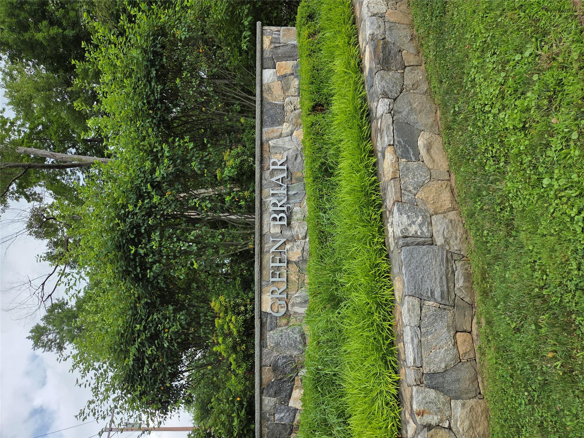 69 Mitchell Road Somers, NY 10589 - Photo 3 of 18 View of community / neighborhood sign