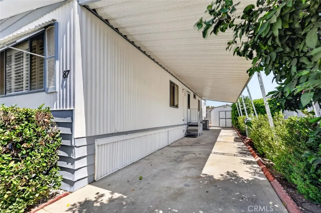 6480 Katherine Street, Unit 87 Simi Valley, CA 93063 - Photo 6 of 36 Gallery Image 6