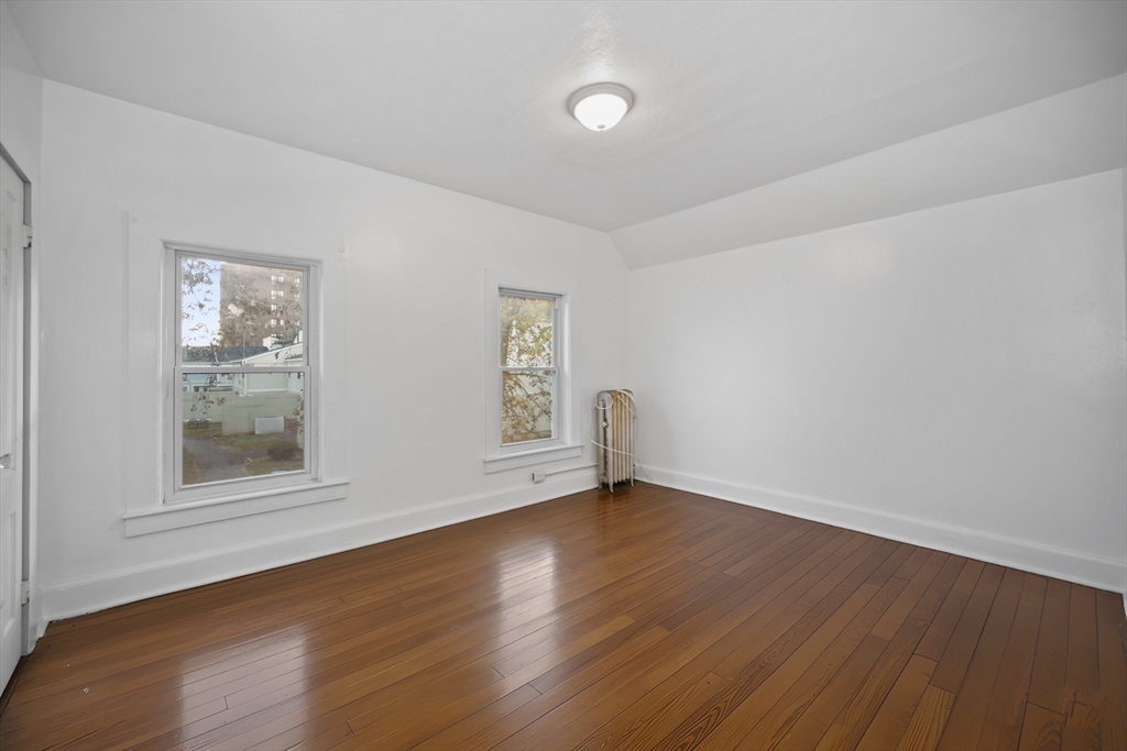 78 Lowell Street Springfield, MA 01107 - Photo 12 of 25