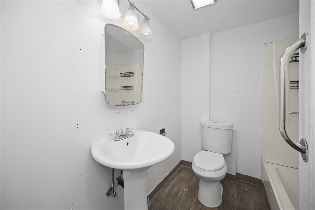 78 Lowell Street Springfield, MA 01107 - Photo 15 of 25