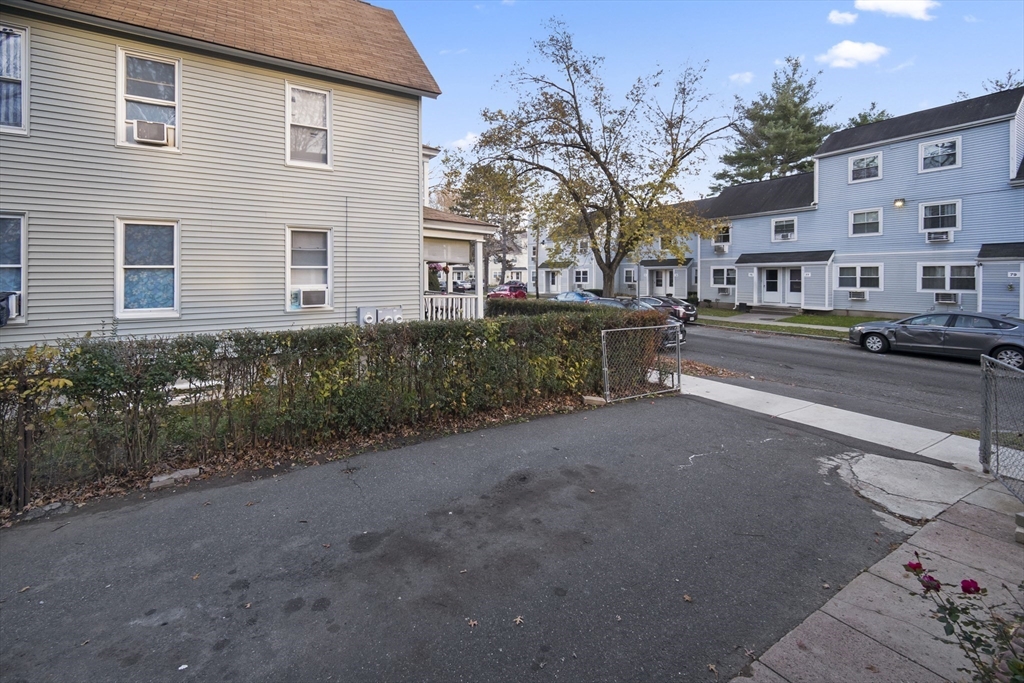 78 Lowell Street Springfield, MA 01107 - Photo 23 of 25