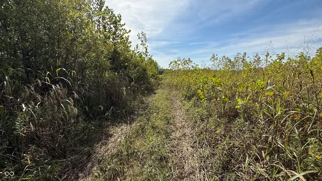 $1 | 3 East 100th Road, Worthington, IN 47471