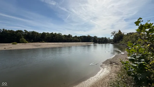 $1 | 3 East 100th Road, Worthington, IN 47471