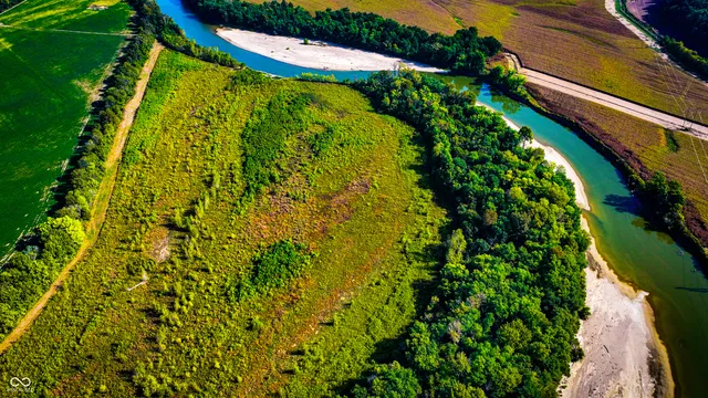 $1 | 3 East 100th Road, Worthington, IN 47471