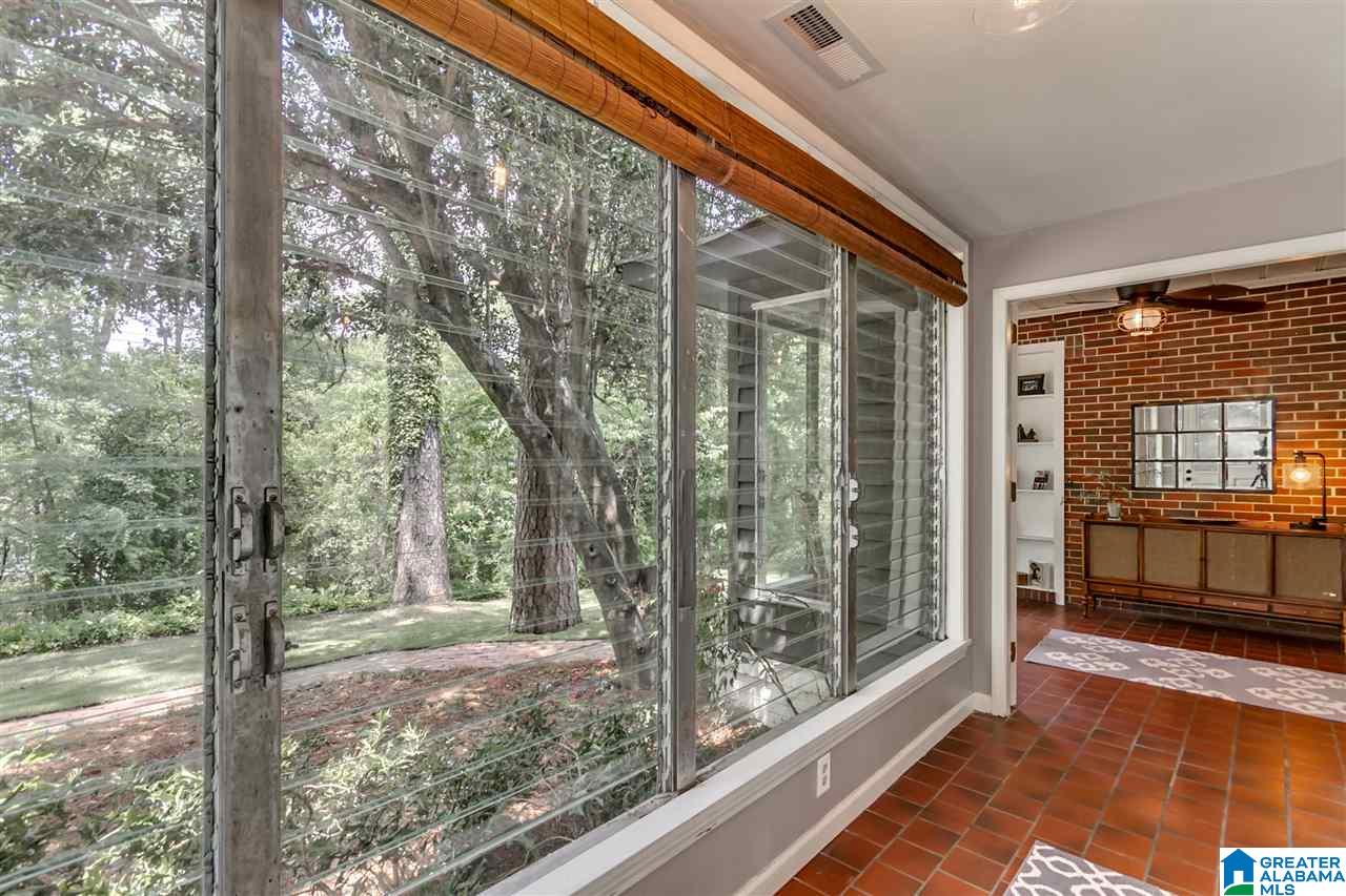 1711 Ridge Road Birmingham, AL 35209 - Photo 4 of 43 Gallery Image 4