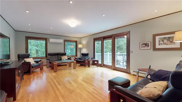 $6,000 | 48 St George Court, Warwick, RI 02888