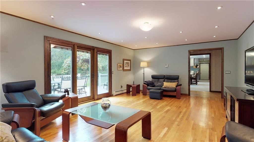 48 St George Court Warwick, RI 02888 - Photo 16 of 40