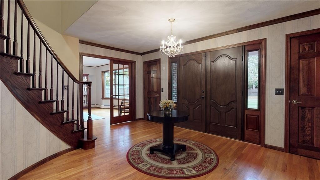 48 St George Court Warwick, RI 02888 - Photo 2 of 40