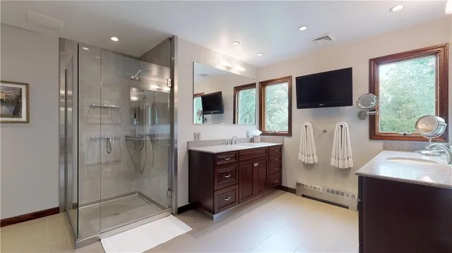 $6,000 | 48 St George Court, Warwick, RI 02888