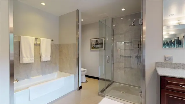 $6,000 | 48 St George Court, Warwick, RI 02888