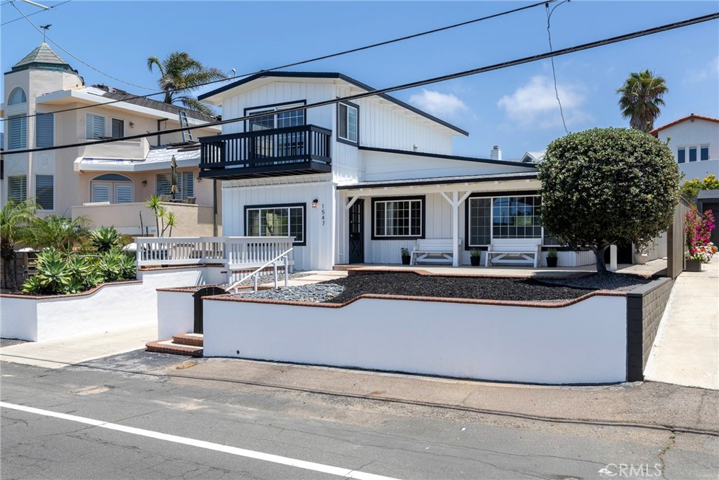 1547 Neptune Avenue Encinitas, CA 92024 - Photo 2 of 71