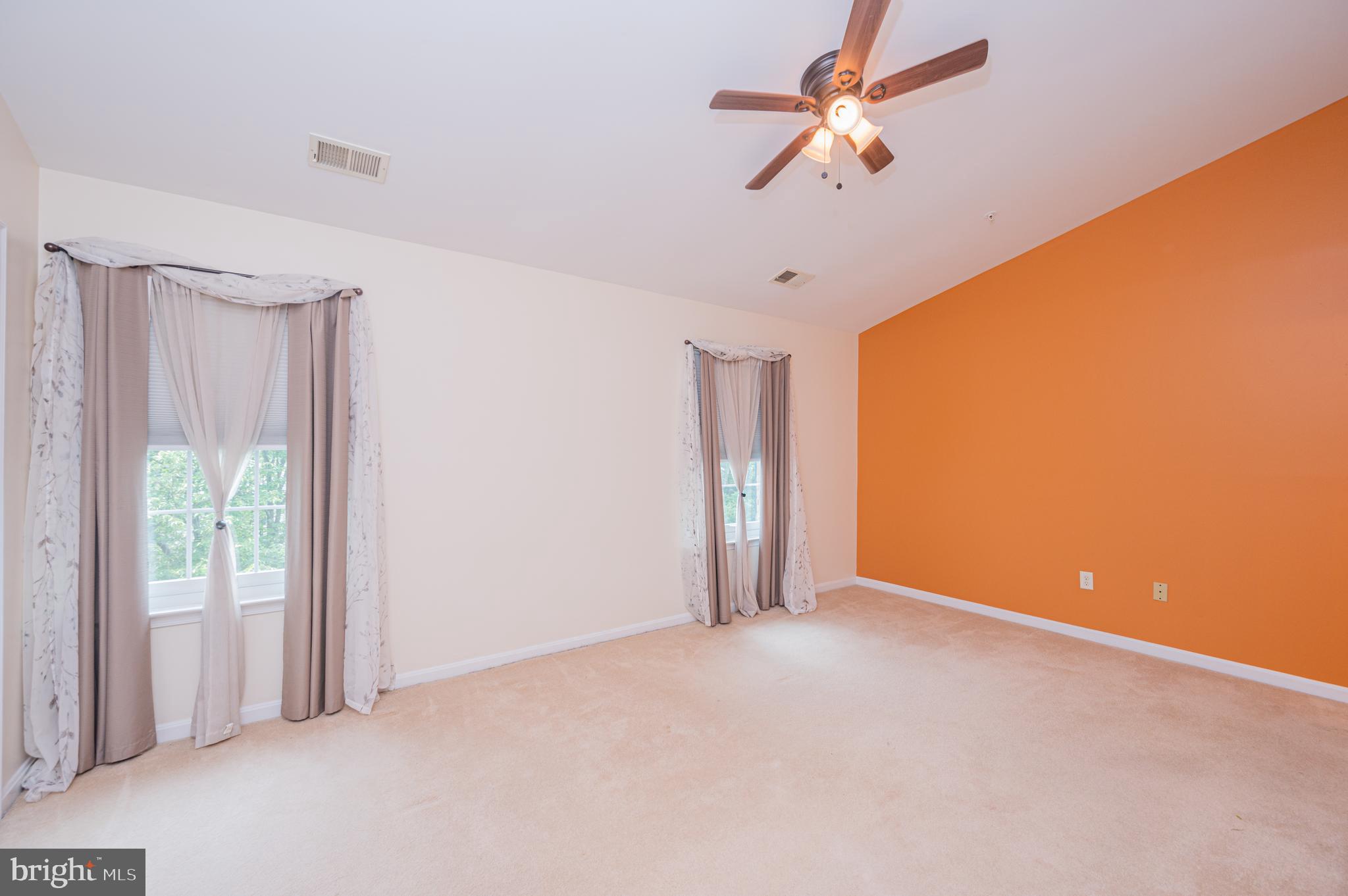 8617 Otter Creek Road Laurel, MD 20724 - Photo 34 of 34 Vaulted ceiling