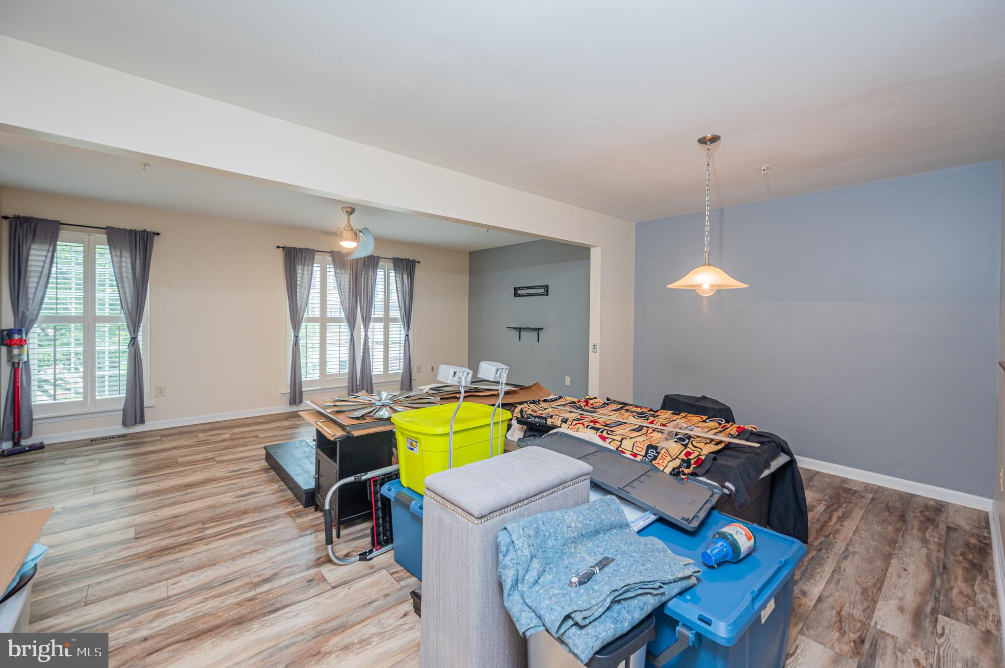 8617 Otter Creek Road Laurel, MD 20724 - Photo 6 of 34 Living Room