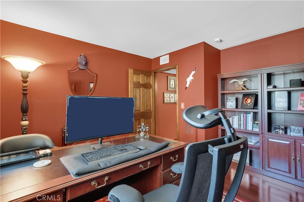 745 Main Street, Unit 107 El Segundo, CA 90245 - Photo 23 of 38