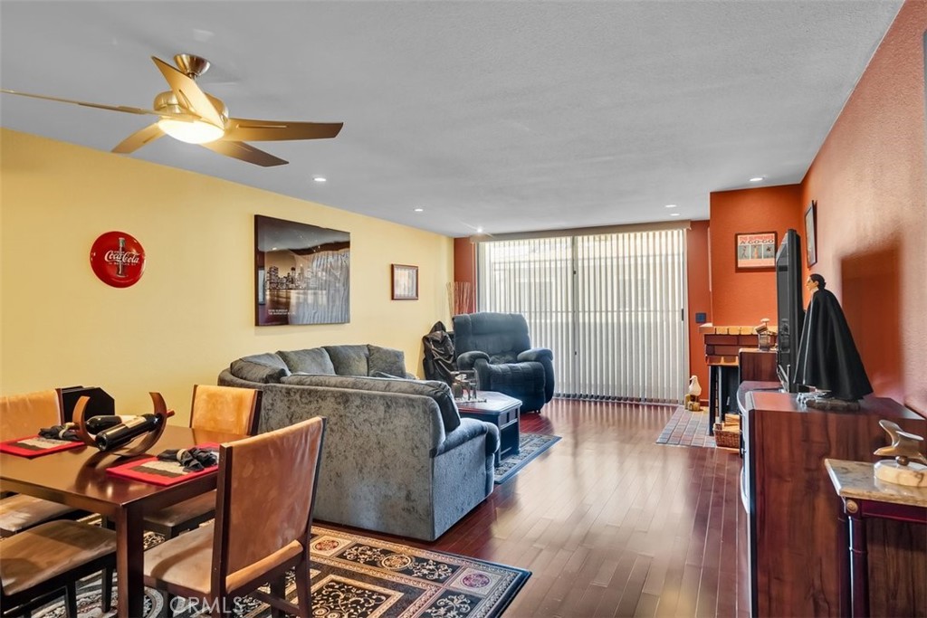 745 Main Street, Unit 107 El Segundo, CA 90245 - Photo 38 of 38 a view of a workspace with furniture and wooden floor