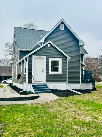 $172,900 | 11 North Indiana Street, Roachdale, IN 46172