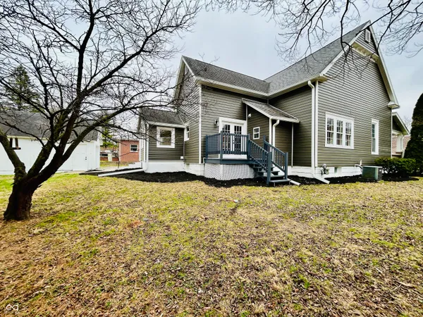 $172,900 | 11 North Indiana Street, Roachdale, IN 46172