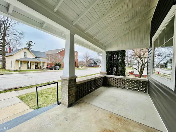 $172,900 | 11 North Indiana Street, Roachdale, IN 46172