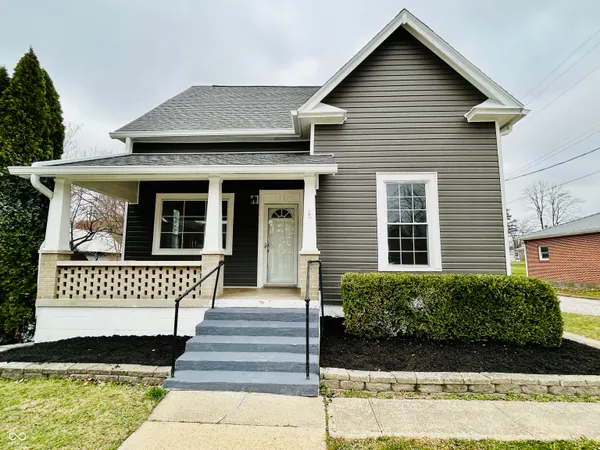 $172,900 | 11 North Indiana Street, Roachdale, IN 46172