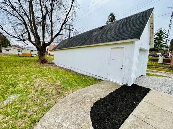 $172,900 | 11 North Indiana Street, Roachdale, IN 46172